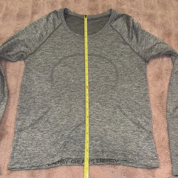 Grey Swiftly Tech Lululemon Long Sleeve size 6 - Picture 9 of 9